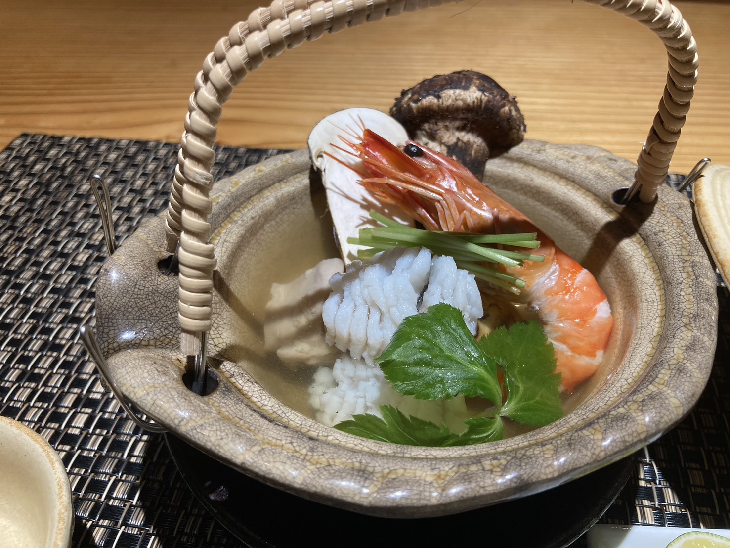 line_oa_chat_260804_173027_group_1.jpg